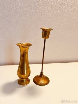 Mosazná vázička a svícen