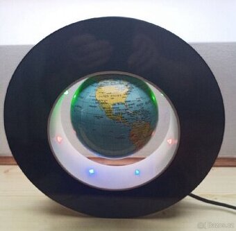 Noční lampička s globusem