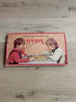 Retro společenská hra Dáma