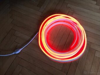 Prodám červený a modrý LED NEON pásek 230V