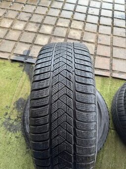 Pirelli Sottozero 3 245/45 r20 dot 23 runflat