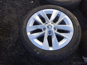 Alu kola Škoda Octavia 4 205/55/17 zimní 6mm