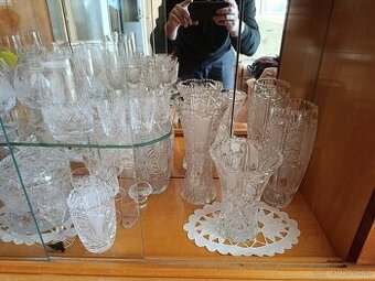 Starožitné soupravy-skla a porcelánu