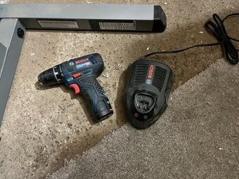 Aku vrtačka BOSCH GSR 12V-15 Prof.+nabíječka(tel:603345895)