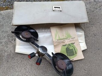 Dvouplotýnkový plynový vařič propan butan