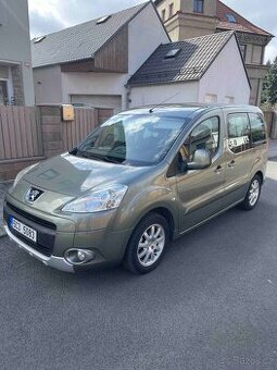 Peugeot Partner TePee 2011