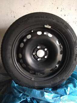 Pneu Barum Bravuris 195/55 R 15 V s disky 4ks 1000Kč/ks