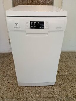 Myčka nádobí Electrolux