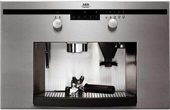 Vestavný pákový kávovar Lelit (AEG) PE8039