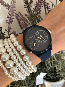 Nové tmavě modré dámské sportování hodinky Tommy Hilfiger - 1