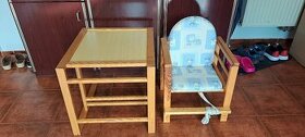 Dětská jídelní židlička dřevěná