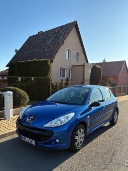 Peugeot 206+ 1.1.i benzín