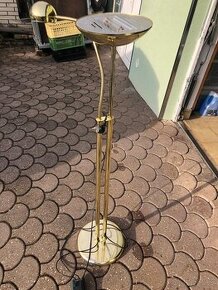 Stojací lampa