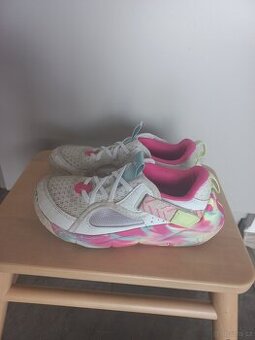 Decathlon tenisky Playful Summer, 32