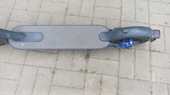Elektrokoloběžka Mi electric scooter 3
