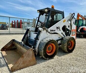 SMYKOVÝ NAKLADAČ BOBCAT 873