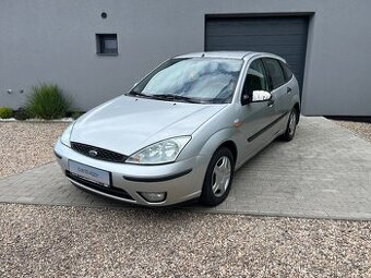 Ford Focus 1.6i 74KW, Klimatizace, Nová STK