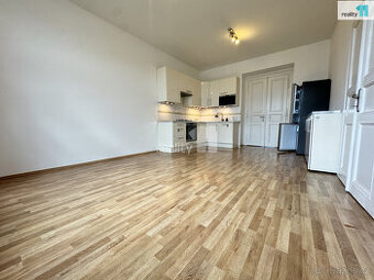 Pronájem bytu 3KK, 87m2, Praha 8 , Palmovka