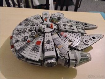 LEGO Star Wars 75257 Millennium Falcon
