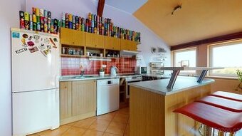 Milovice, prodej podkrovního bytu 3+kk v OV 88,5m2 okres Nym