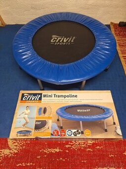 Trampolína