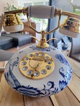 Retro telefon cibulak
