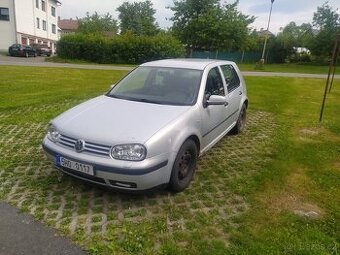 Na náhradní díli