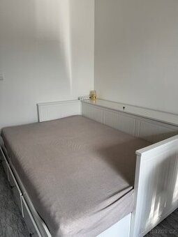 Postel HEMNES i s úložným prostorem