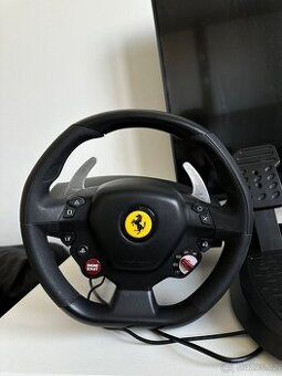 Herní volant Ferrari