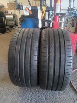 2xletní pneu 245/40/18.Nexen.