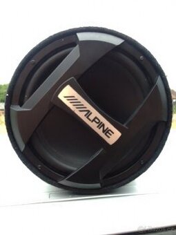 subwoofer Alpine