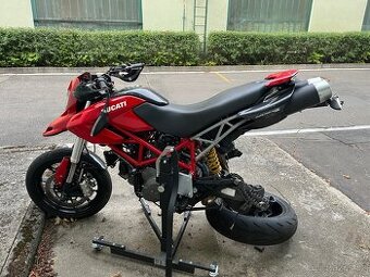 Ducati Hypermotard 796