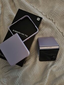 Xiaomi Mix Flip