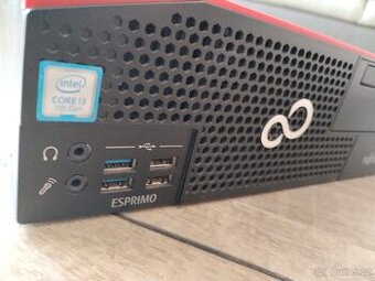 PC Fujitsu ESPRIMO win 11