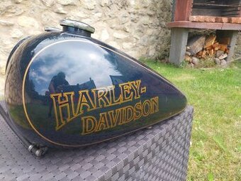 Harley Davidson nádrž