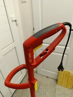 Nabízím plně funkční elektrický křovinořez - 1