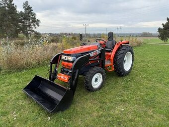 Malotraktor KubotaGL3337 Highspeed  s Čelním nakladačem450