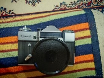 Zenit-E + Industar-50-2 – plně funkční, pěkný stav