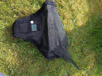 Prodám bezudidlová uzdečka, maska, otěže