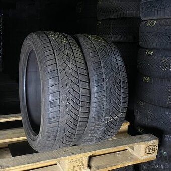 Zimní pneu 225/45 R19 96V Goodyear 6,5-7mm