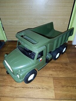 Auto Tatra, 73 cm, khaki vojenská