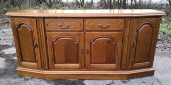 Masivní rustikální dlouhá komoda