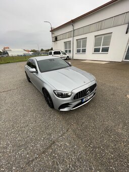 Mercedes E 200 4matic sedan AMG paket 2021