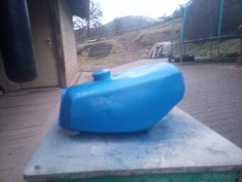 Prodám nádrž na Simsona s51