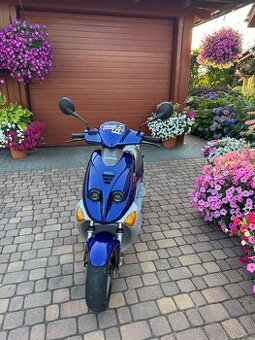 Skútr hyosung sf-50