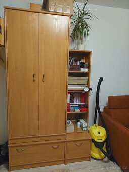 Variabilní nábytek (obýváková stěna) olše