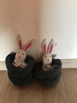 Hrací Zajíček v klobouku ikea