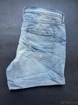 Džínové kraťasy