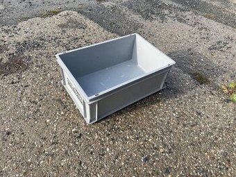 KLT přepravky (bedny)