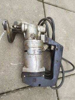 Elektrické nůžky na plech